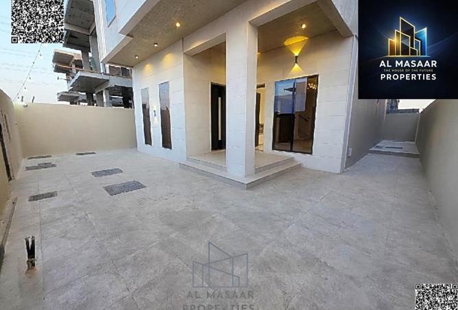 100411414 - Property Image 2