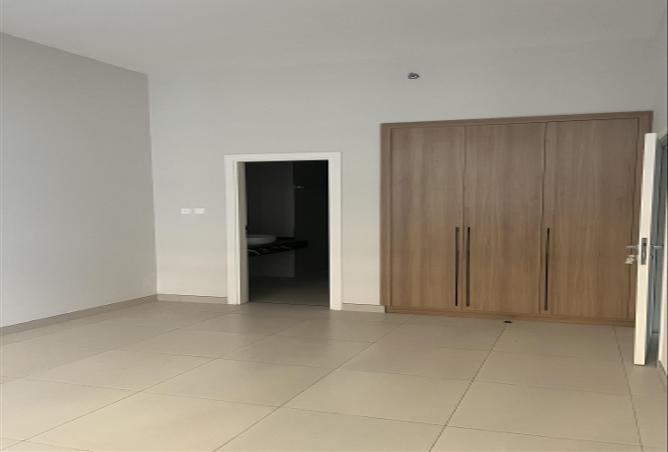 103677636 - Property Image 2
