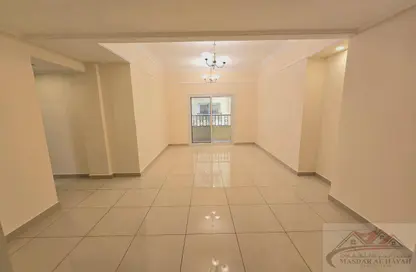 Apartment - 2 Bedrooms - 2 Bathrooms for rent in Muwaileh 29 Building - Muwaileh - Sharjah