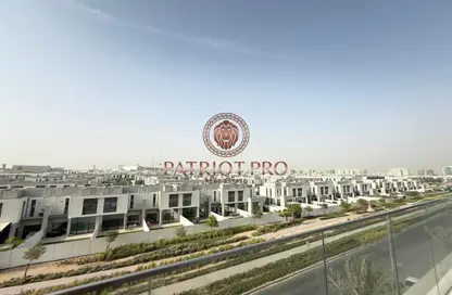 شقة - 2 غرف نوم - 2 حمامات للبيع في عزيزي العنبر - الفرجان - دبي