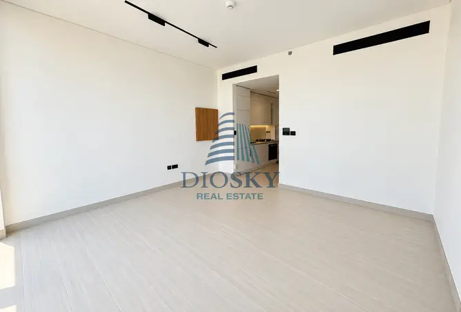 153289800 - Property Image 2