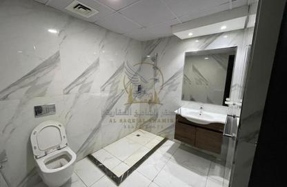 Apartment - Studio - 1 for rent in Al Majaz 2 - Al Majaz - Sharjah