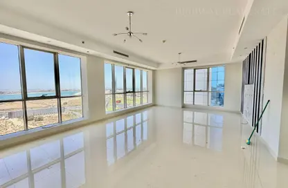 Apartment - 3 Bedrooms - 4 Bathrooms for rent in Sahara Tower 6 - Sahara Complex - Al Nahda - Sharjah