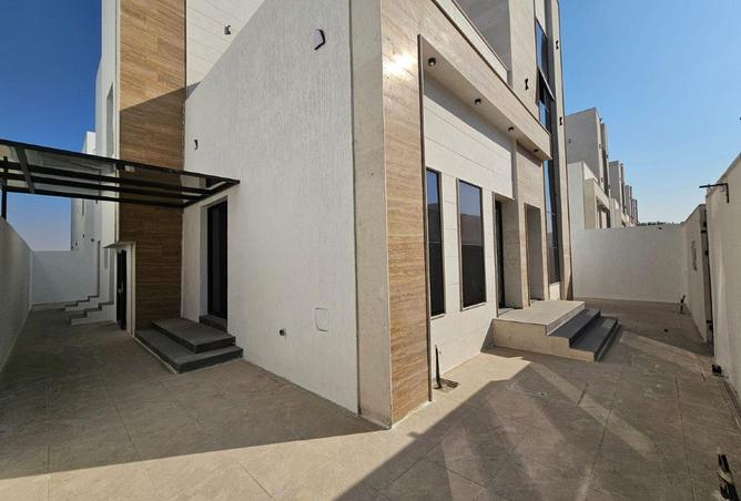 64038455 - Property Image 3