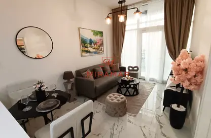 Apartment - 1 Bedroom - 2 Bathrooms for rent in Oasis 2 - Oasis Residences - Masdar City - Abu Dhabi