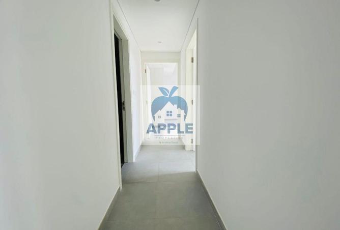 94031620 - Property Image 2