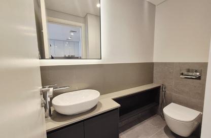 Apartment - 4 Bedrooms - 4 Bathrooms for rent in Vida 1 - Vida Residences - Aljada - Sharjah