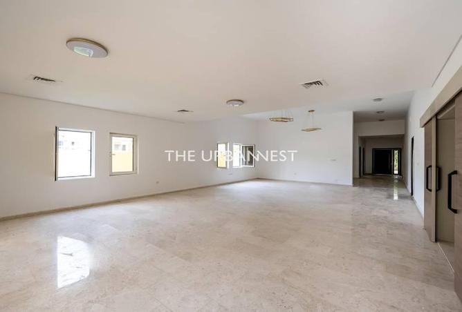 104244440 - Property Image 2