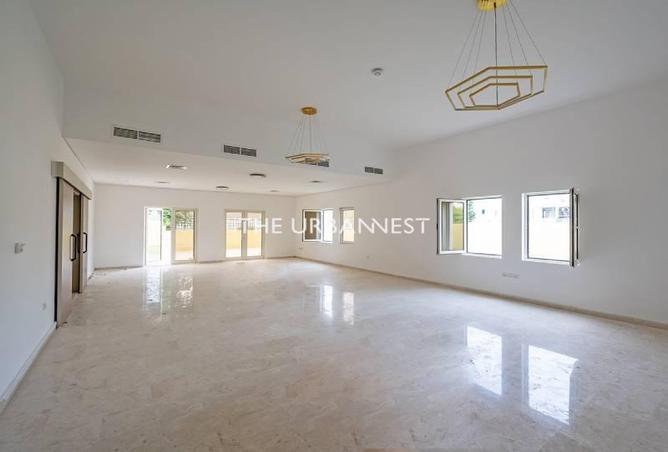 104244440 - Property Main Image
