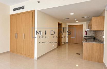 Apartment - Studio - 1 for rent in May Residence 3 - May Residence - District 10 - Jumeirah Village Circle - Dubai Apartment - Studio - 1 for rent in May Residence 3 - May Residence - District 10 - Jumeirah Village Circle - Dubai
