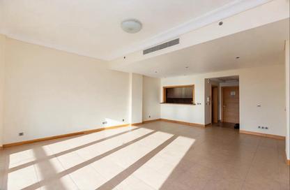 Apartment - 1 - 2 for rent in Al Khushkar - Shoreline Apartments - Palm Jumeirah - Dubai