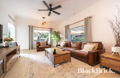 Villa - 3 - 4 for sale in Zulal 2 - Zulal - The Lakes - Dubai Villa - 3 - 4 for sale in Zulal 2 - Zulal - The Lakes - Dubai