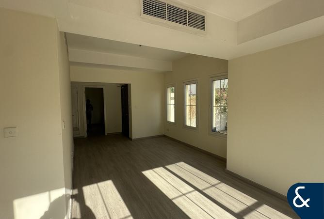 106835871 - Property Image 2