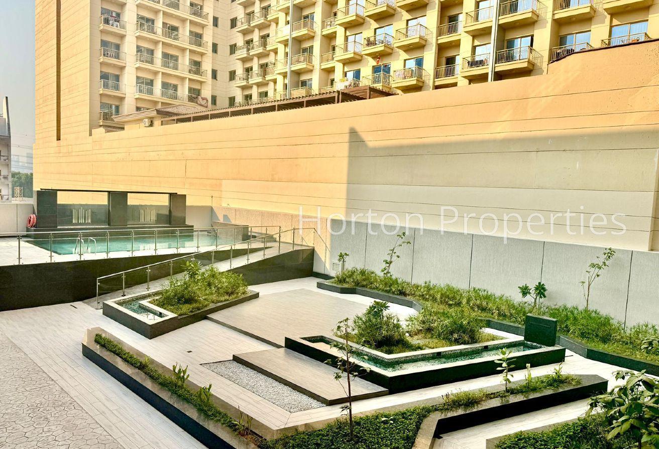 FURNISHED STUDIO | POOL VIEW | NEAR CIRCLE MALL photo 8