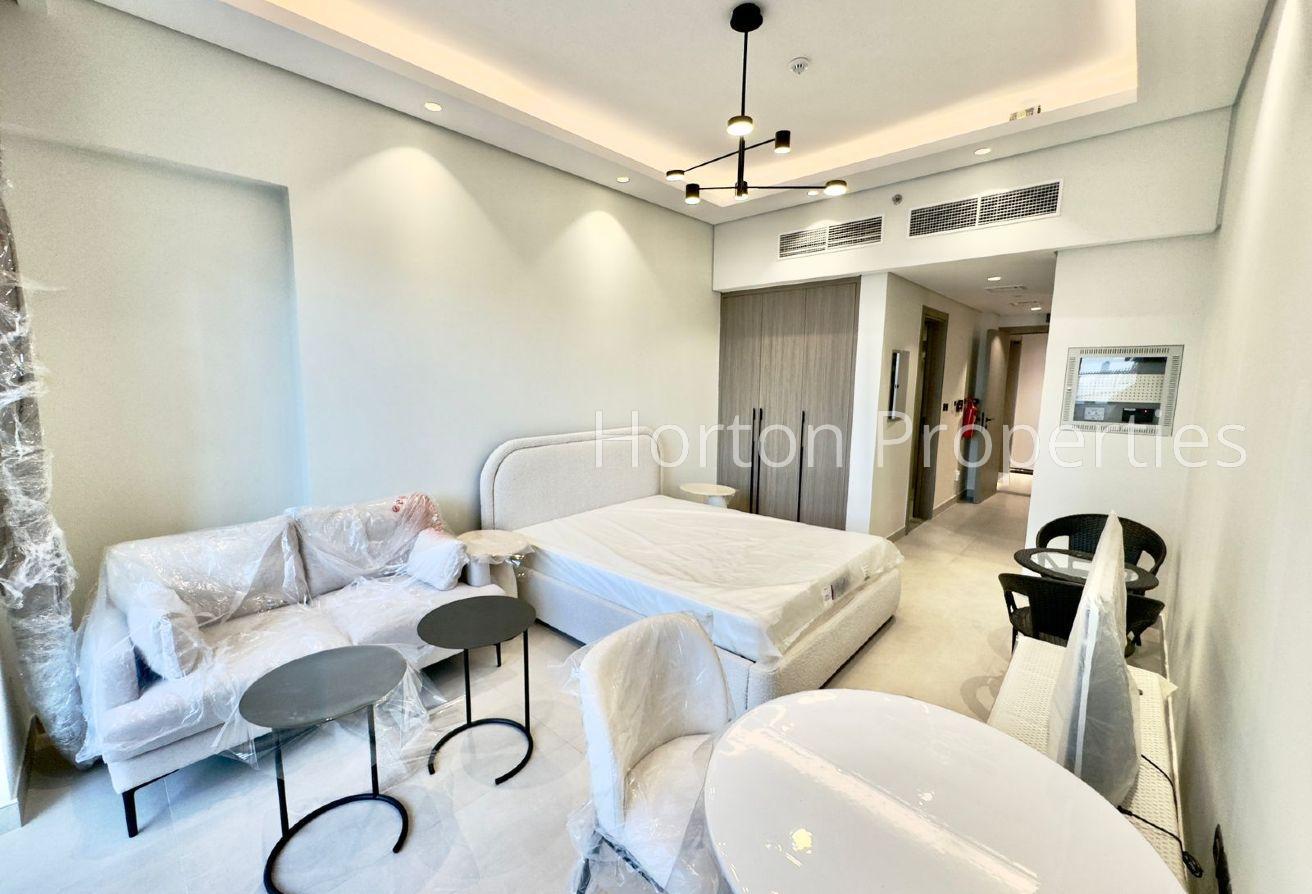 FURNISHED STUDIO | POOL VIEW | NEAR CIRCLE MALL photo 5