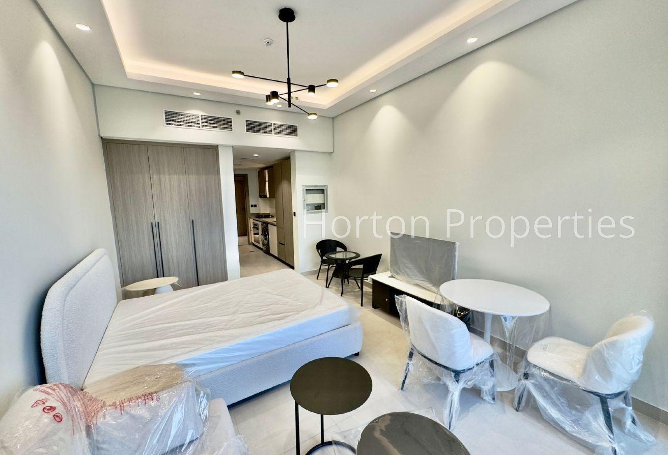FURNISHED STUDIO | POOL VIEW | NEAR CIRCLE MALL photo 6