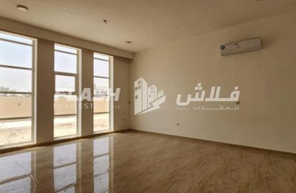 Villa - 5 Bedrooms - 6 Bathrooms for rent in Al Qusaidat - Ras Al Khaimah