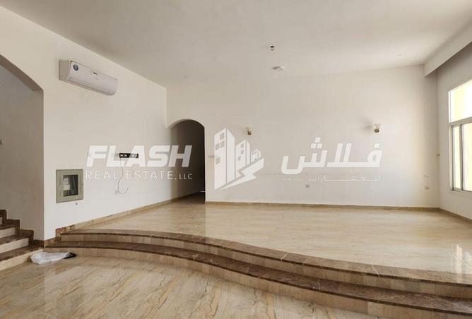 127007229 - Property Image 2