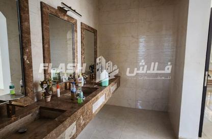Villa - 5 Bedrooms - 6 Bathrooms for rent in Al Qusaidat - Ras Al Khaimah Villa - 5 Bedrooms - 6 Bathrooms for rent in Al Qusaidat - Ras Al Khaimah
