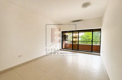 شقة - 3 غرف نوم - 4 حمامات للايجار في برج زعبيل - شارع الشيخ زايد - دبي