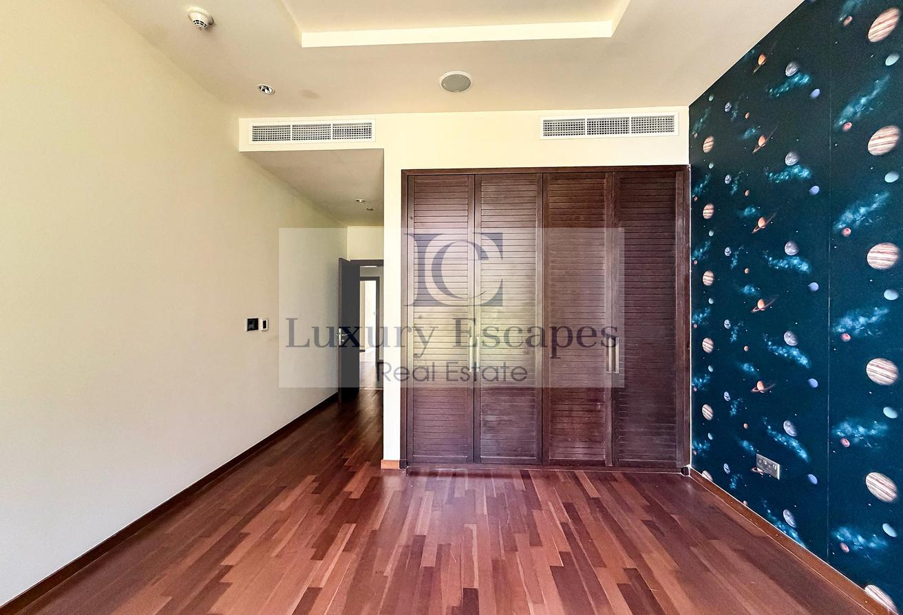 Prime Location | Resort Facilities | Beach Access photo 16