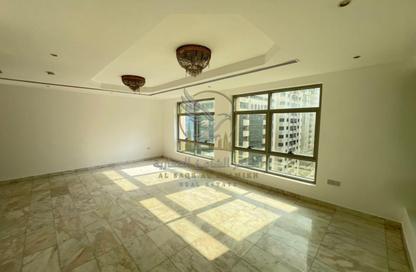 Apartment - 3 - 4 for rent in Al Majaz 3 - Al Majaz - Sharjah