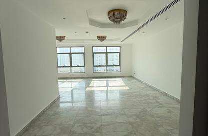 Apartment - 3 - 4 for rent in Al Bassam Tower - Al Majaz 3 - Al Majaz - Sharjah