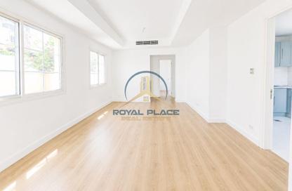 Villa - 2 Bedrooms - 3 Bathrooms for rent in Springs 8 - The Springs - Dubai