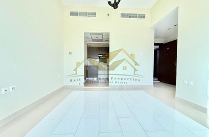 Apartment - 1 Bedroom - 2 Bathrooms for rent in Al Raffa - Bur Dubai - Dubai