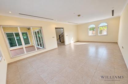 Villa - 3 - 4 for rent in District 5 - Jumeirah Park - Dubai