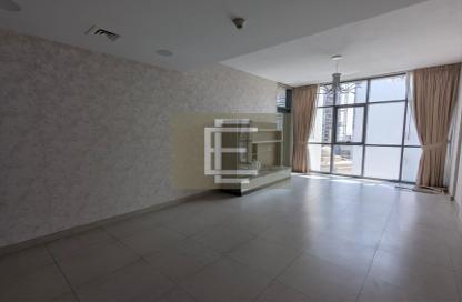 Apartment - 1 - 2 for rent in Dubai Wharf Tower 2 - Dubai Wharf - Al Jaddaf - Dubai