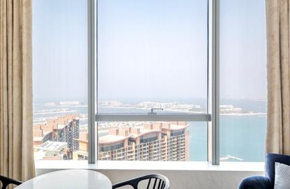 Apartment - Studio - 1 Bathroom for rent in The Palm Tower - Palm Jumeirah - Dubai