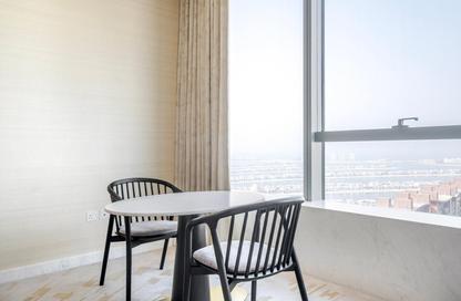 Apartment - Studio - 1 Bathroom for rent in The Palm Tower - Palm Jumeirah - Dubai