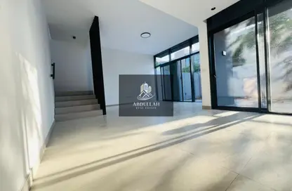 تاون هاوس - 5 غرف نوم - 6 حمامات للايجار في كايا - مسار - تلال سيتي - الشارقة