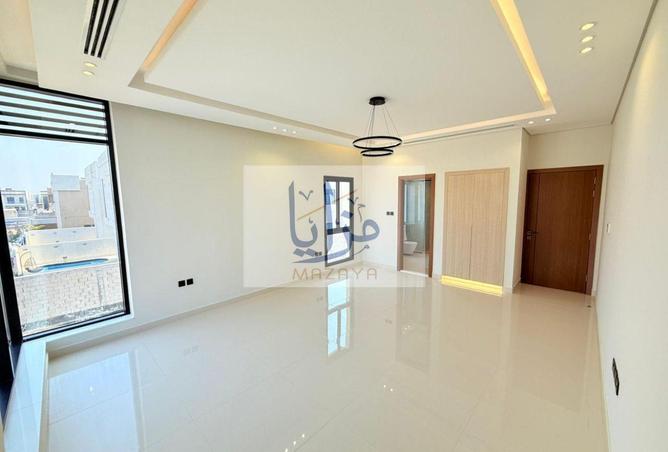 141010854 - Property Image 3