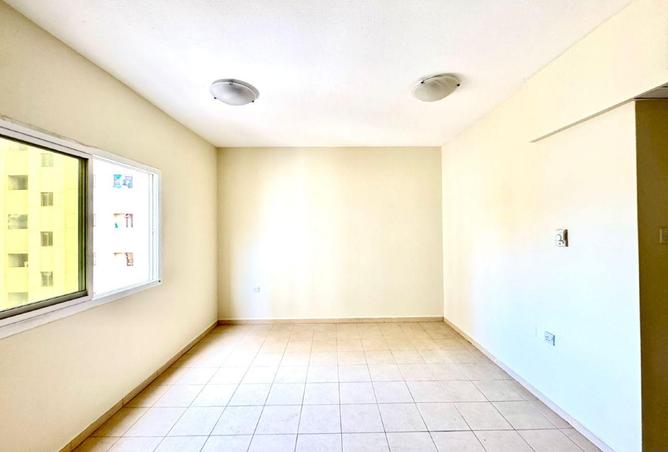 70301804 - Property Image 2