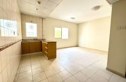 Apartment - Studio - 1 Bathroom for rent in Al Mujarrah - Al Sharq - Sharjah