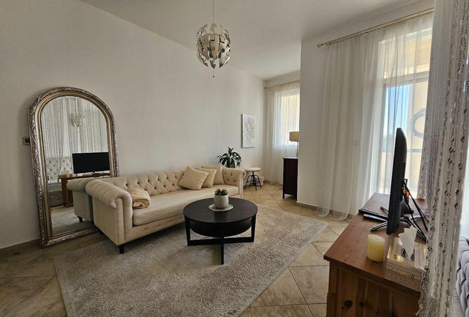 82803229 - Property Main Image