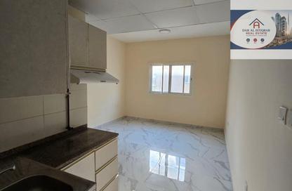Apartment - Studio - 1 Bathroom for rent in Bu Tina - Al Sharq - Sharjah