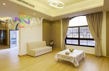 Villa - 5 Bedrooms - 6 Bathrooms for rent in Al Aweer 1 - Al Aweer - Dubai