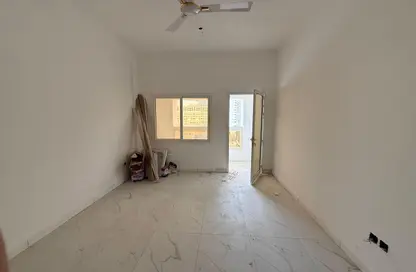 Apartment - 2 Bedrooms - 2 Bathrooms for rent in Zayd Bin Aslam Street - Abu shagara - Sharjah