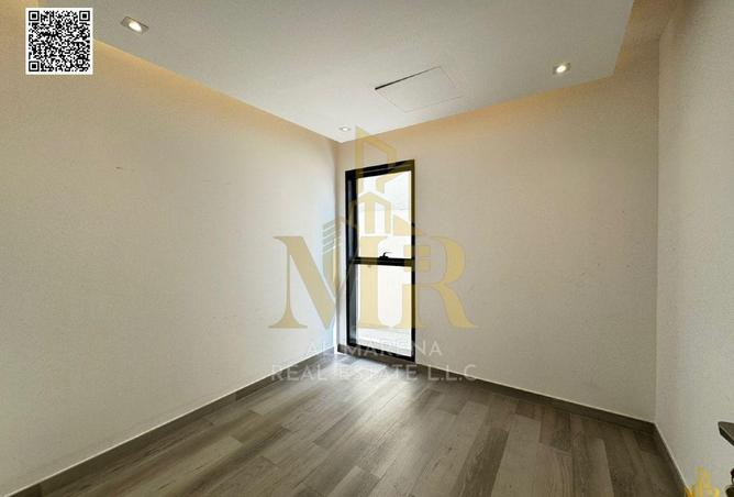 53612892 - Property Image 2