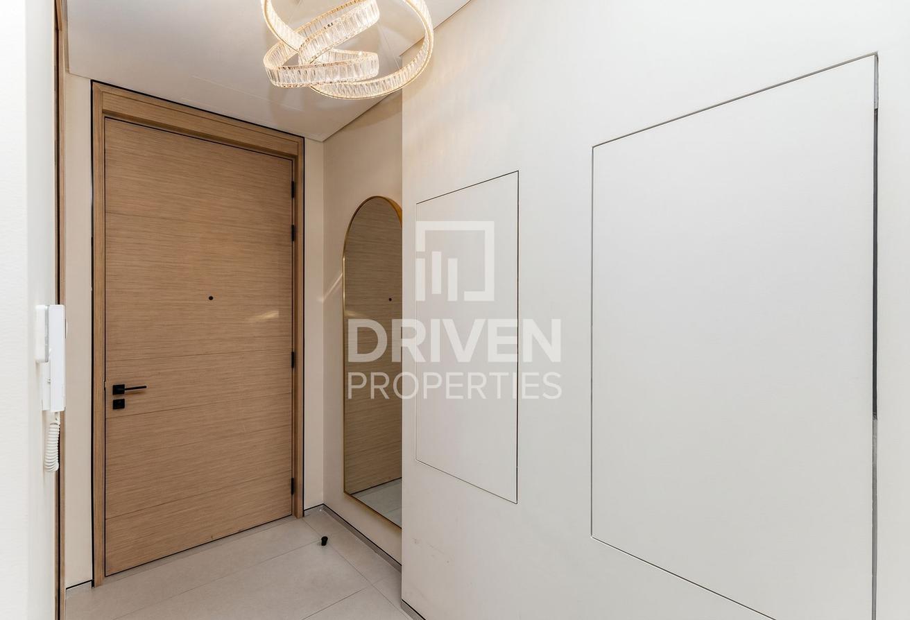 Elegant Layout | Furnished | Great Location photo 8