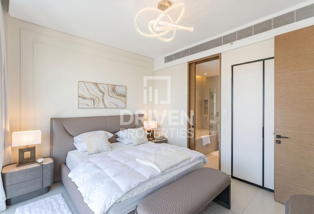 Elegant Layout | Furnished | Great Location photo 6