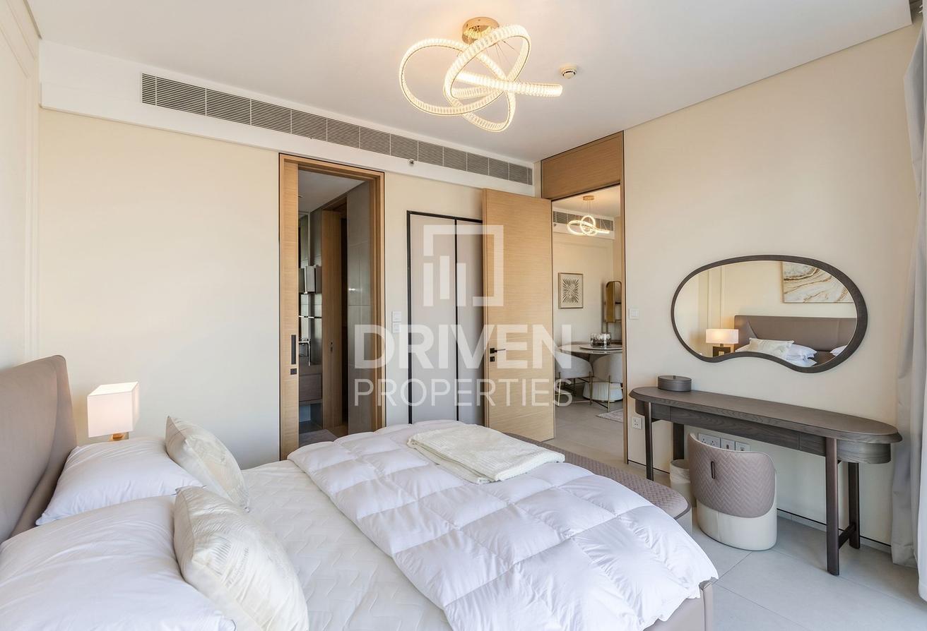 Elegant Layout | Furnished | Great Location photo 7