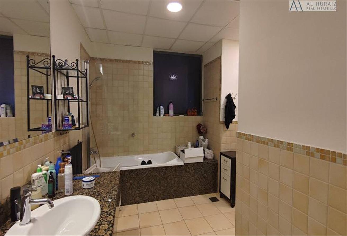 Luxurious 4BR+Maids JBR Apartment with Stunning Marina & Sea Views photo 25
