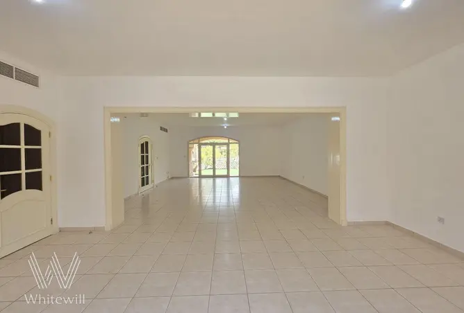 127012742 - Property Image 2