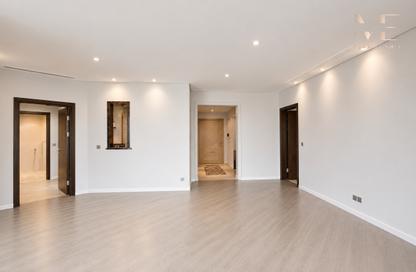 Apartment - 3 Bedrooms - 4 Bathrooms for rent in Al Tamr - Shoreline Apartments - Palm Jumeirah - Dubai