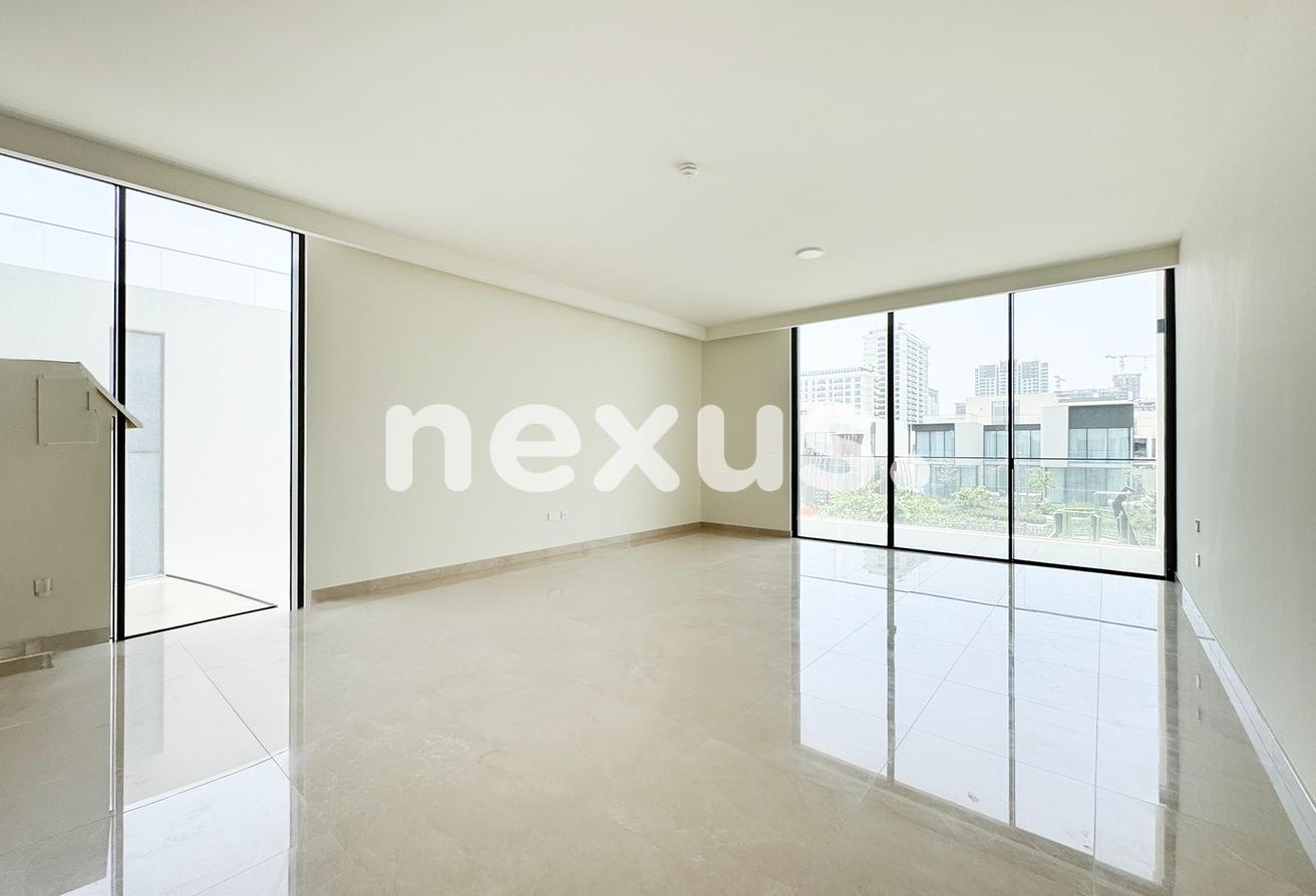 BRAND NEW VILLA | LANDSCAPED| MULTIPLE UNITS photo 7