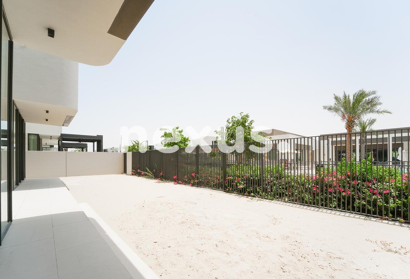 BRAND NEW VILLA | LANDSCAPED| MULTIPLE UNITS photo 11